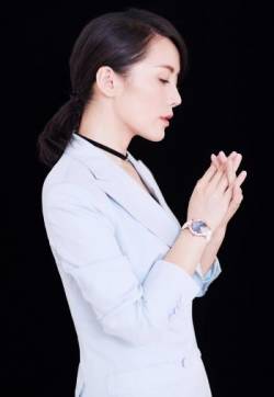 中国大陆四川成都女演员车永莉清新时尚写真图片