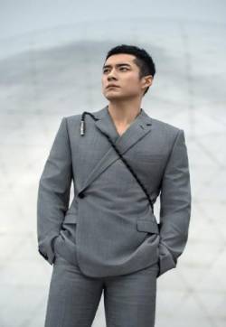 高清黑龙江省伊春男星韩东君帅气迷人时尚写真图片