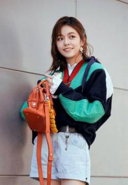 中国台湾女演员宋芸桦青春活力时尚写真图片