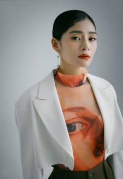 高清内地山东烟台女演员王媛可百变风格清新写真图片
