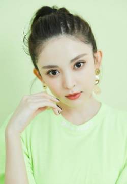 中国内地新疆乌鲁木齐市影视女演员古力娜扎清爽小清新写真图片