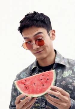 高清浙江省杭州男明显盛一伦休闲时尚写真图片