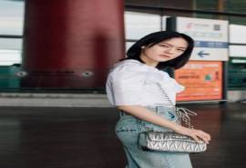 高清台湾美女文淇清新甜美街拍图片