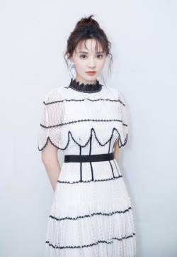 高清中国北京美女明星彭小苒老佛爷百货中国活动照图片