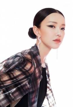 高清性感北京美女黄一琳成熟妩媚时尚写真图片