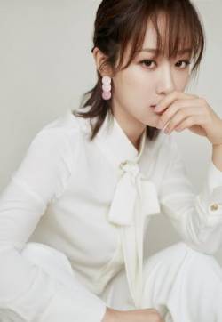 高清中国内地影视北京女演员杨紫甜美清新品牌活动写真图片