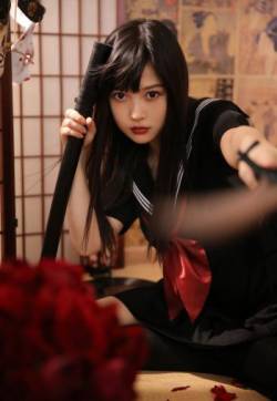 高清00后网红美女模特霸气制服诱惑写真