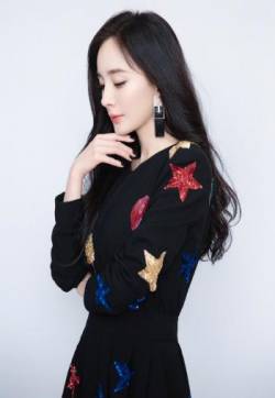 中国内地北京影视女演员杨幂优雅知性写真图片