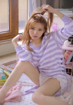 高清00后长腿美女模可爱俏皮性感美女写真第二辑