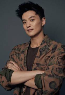高清内地男明周一围气质型男写真图片