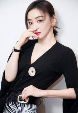 高清中国内地影视湖北省襄阳女演员袁姗姗性感深v写真图片图片 高清中国内地影视湖北省襄阳女演员袁姗姗性感深v写真图片图片