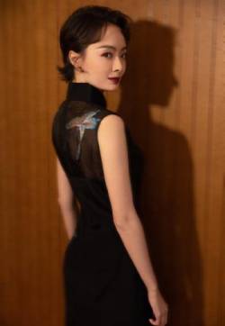 中国内地四川成都女演员孙铱品牌活动照性感图片