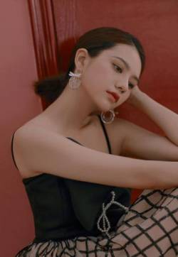 高清性感北京美女姜珮瑶性感妩媚写真图片