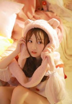 高清中国内地辽宁省沈阳女演员杜若溪性感魅力写真大片
