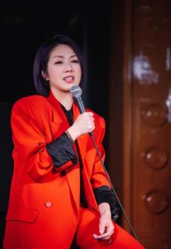 中国香港女歌杨千嬅丁子高妻子的浪漫旅行第三季图片