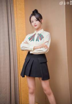 高清江苏女星杨超越甜美少女感写真图片