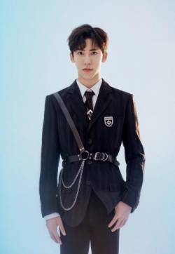 高清男星丁泽仁俊朗帅气写真图片