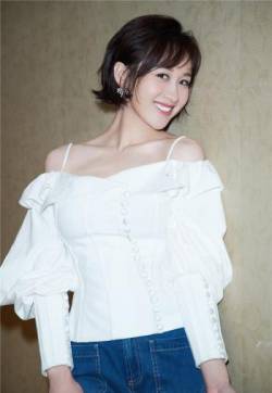 中国大陆女演员练练跨界歌王性感写真图片