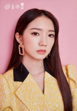 高清女明星孟美岐《明日之子》炫酷写真图片