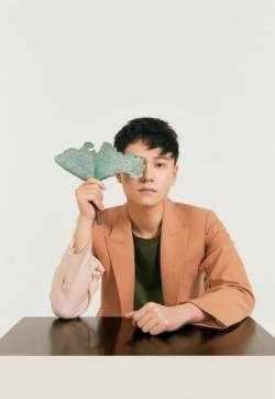 福建省厦门男演员秦俊杰清新时尚写真图片