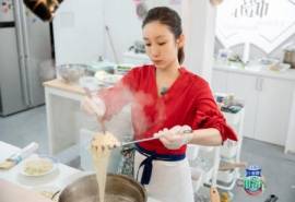 高清中国辽宁省营口女演员秦海璐《中餐厅3》第二期剧照图片