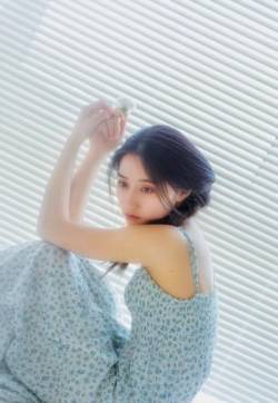 中国内地女演员王瑛瑛清新浪漫写真图片
