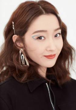 高清内地江苏省南京女演员宣璐温柔性感写真图片