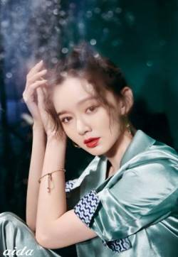 高清山东省青岛美女江铠同妩媚光影写真图片
