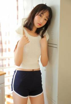 中国内地湖南广水女演员郑雅文复古中国风写真图片