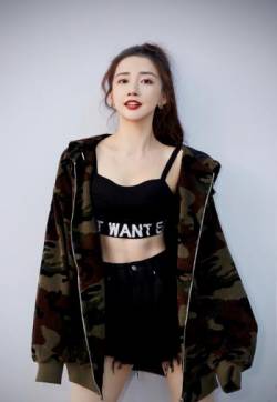 中国内地上海女演员陈欣予性感迷人写真图片