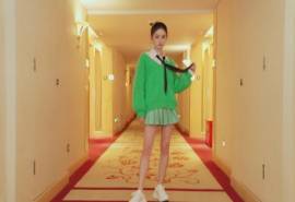 中国内地上海市长宁影视女演员郭晓婷清新粉嫩写真图片