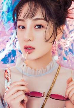高清内地女演员赵圆瑗粉色系俏皮写真图片
