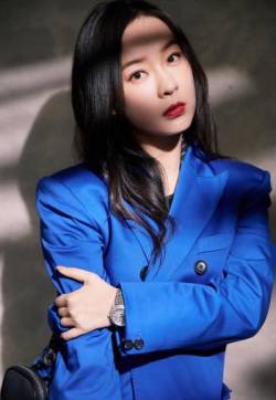 中国内地北京市海淀区女演员霍思燕蓝色运动潮流写真图片