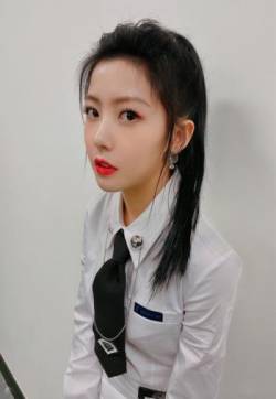 高清广东深圳女星赖美云可爱俏皮自拍照图片