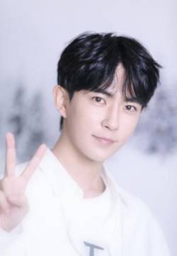 高清新疆乌鲁木齐男明星于朦胧清爽简约写真图片