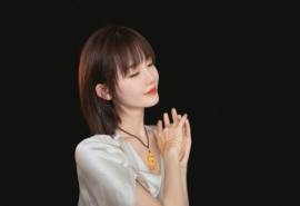 高清中国内地女演员美女苗苗优雅浪漫写真图片