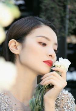 高清中国内地北京女演员赖雨濛优雅迷人写真图片