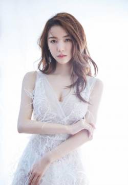 高清四川美女宁心纯白优雅性感写真图片