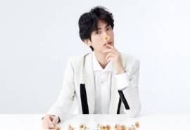 高清四川省成都男演员罗云熙儒雅帅气写真图片