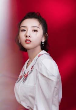 中国北京当代95后女演员宋祖儿俏丽少女感写真图片