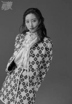 中国内地山东女演员代文雯迎春大片写真图片