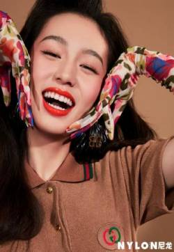 高清性感女星周也时尚养眼写真图片