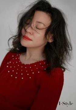 高清江苏省徐州美女刘琳红色连衣裙优雅写真图片