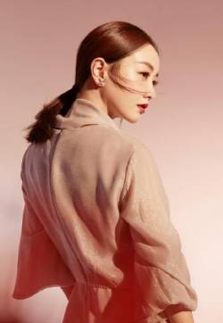 高清中国内地云南保山女演员杨蓉温婉迷人魅力写真大片图片 高清中国内地云南保山女演员杨蓉温婉迷人魅力写真大片图片