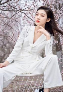 高清黑龙江省哈尔滨美女王双美艳迷人时尚杂志写真大片