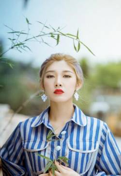 高清黑龙江省哈尔滨美女王双妩媚动人写真图片