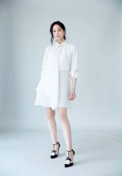 高清中国台湾影视女演员张钧甯清爽简约写真图片
