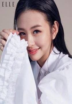 高清美女邱淑贞女儿沈月灵动气质写真图片