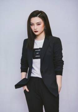 吴宣仪