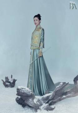 中国内地湖南省邵阳女演员李晟港风大片写真图片